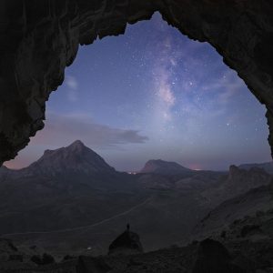 Dawn in the cave