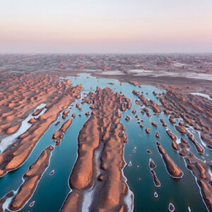 A lake in the heart of the desert